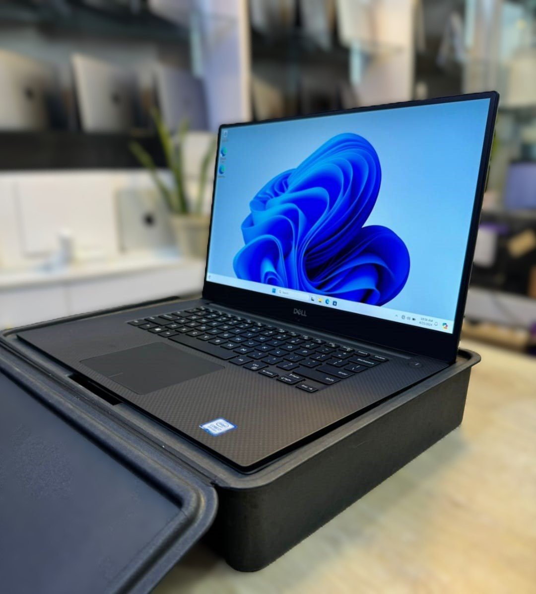 Dell Precision 5530 intel core i7 8th generation 32gb Ram 512gb/1Tb SSD 2.6Ghz Nvidia Quadro P1000 4Gb dedicated backlit keyboard FHD screen display 1 Dell Precision 5530 intel core i7 8th generation 32gb Ram 512gb/1Tb SSD 2.6Ghz Nvidia Quadro P1000 4Gb dedicated backlit keyboard FHD screen display
